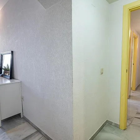 Sunny Coastal In Nueva Andalucia Close To Prestigious Puerto Banus