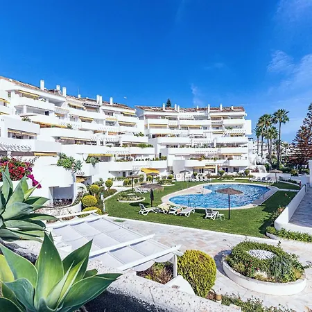 Apartment Sunny Coastal In Nueva Andalucia Close To Prestigious Puerto Banus
