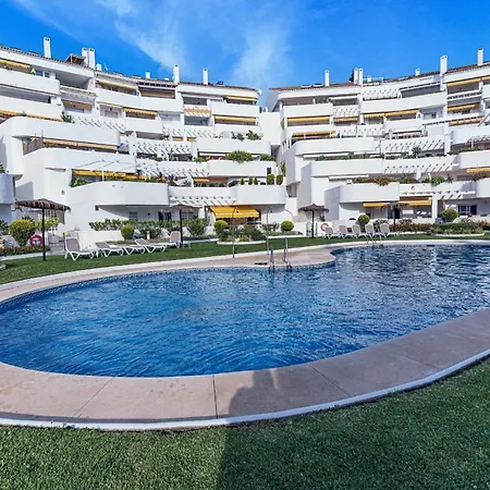 Sunny Coastal In Nueva Andalucia Close To Prestigious Puerto Banus Apartment