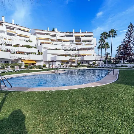 Apartment Sunny Coastal In Nueva Andalucia Close To Prestigious Puerto Banus Marbella