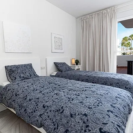 Apartment Sunny Coastal In Nueva Andalucia Close To Prestigious Puerto Banus Marbella