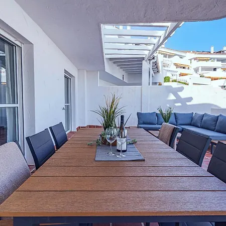 Apartment Sunny Coastal In Nueva Andalucia Close To Prestigious Puerto Banus Marbella