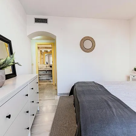 Sunny Coastal In Nueva Andalucia Close To Prestigious Puerto Banus * Marbella